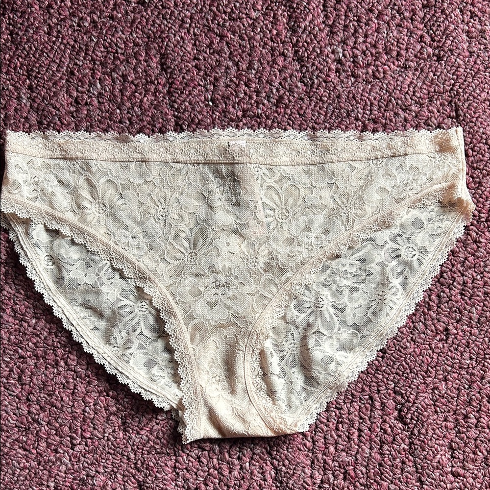 Victoria's Secret Lace Panties in Cream